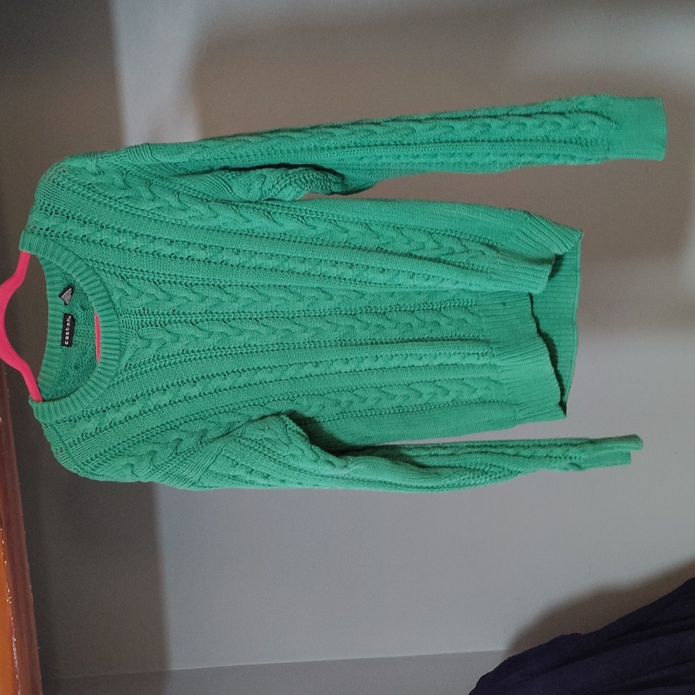 Woman's sweater size L